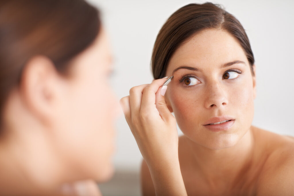 Trucco sopracciglia perfetto in semplici step